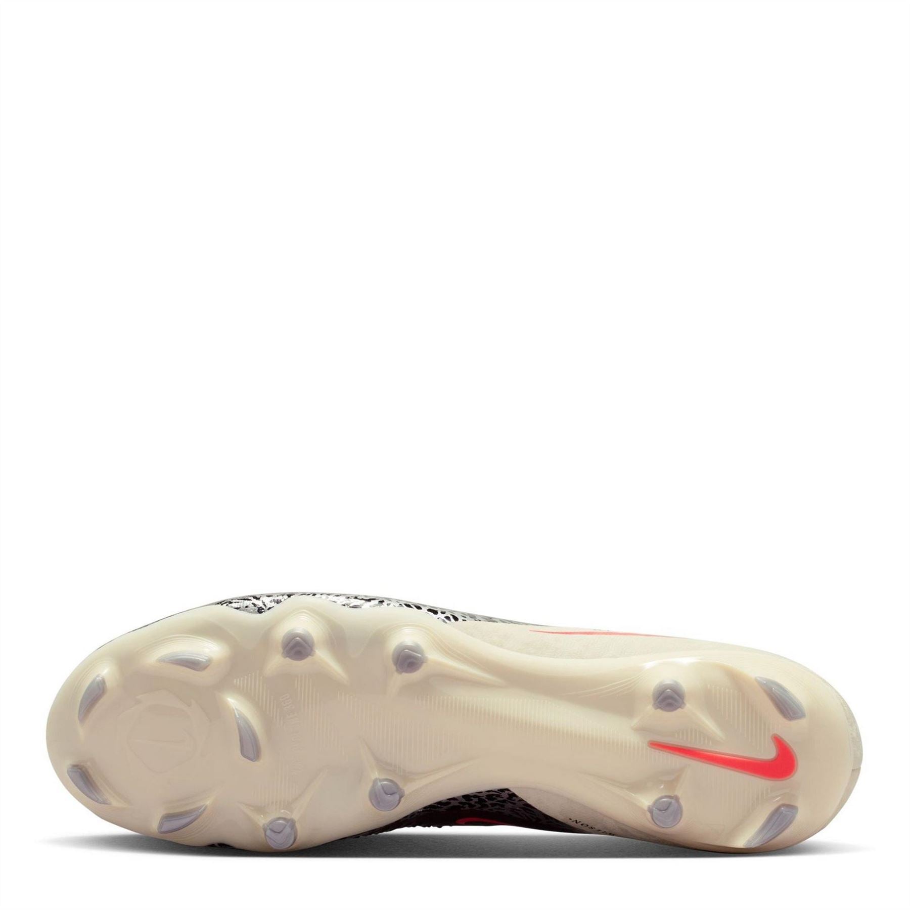Nike Phantom 6 Low Academy Adults Firm Ground Football Boots