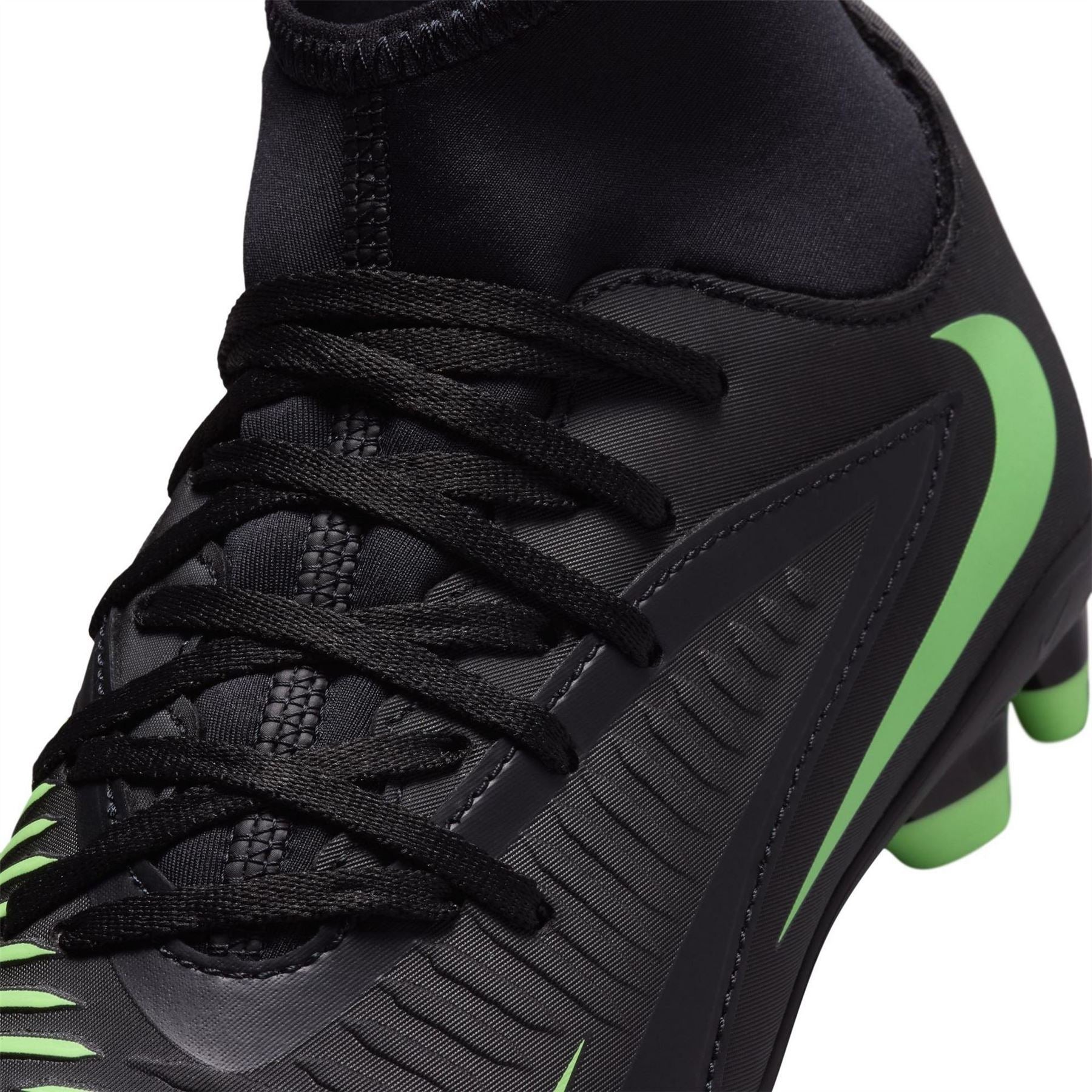 Nike Phantom 6 Club Juniors Multi Ground Football Boots