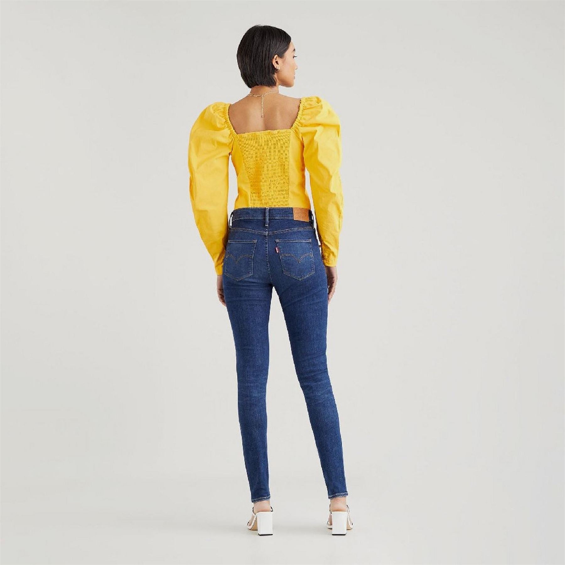 Levis High Rise Jeans