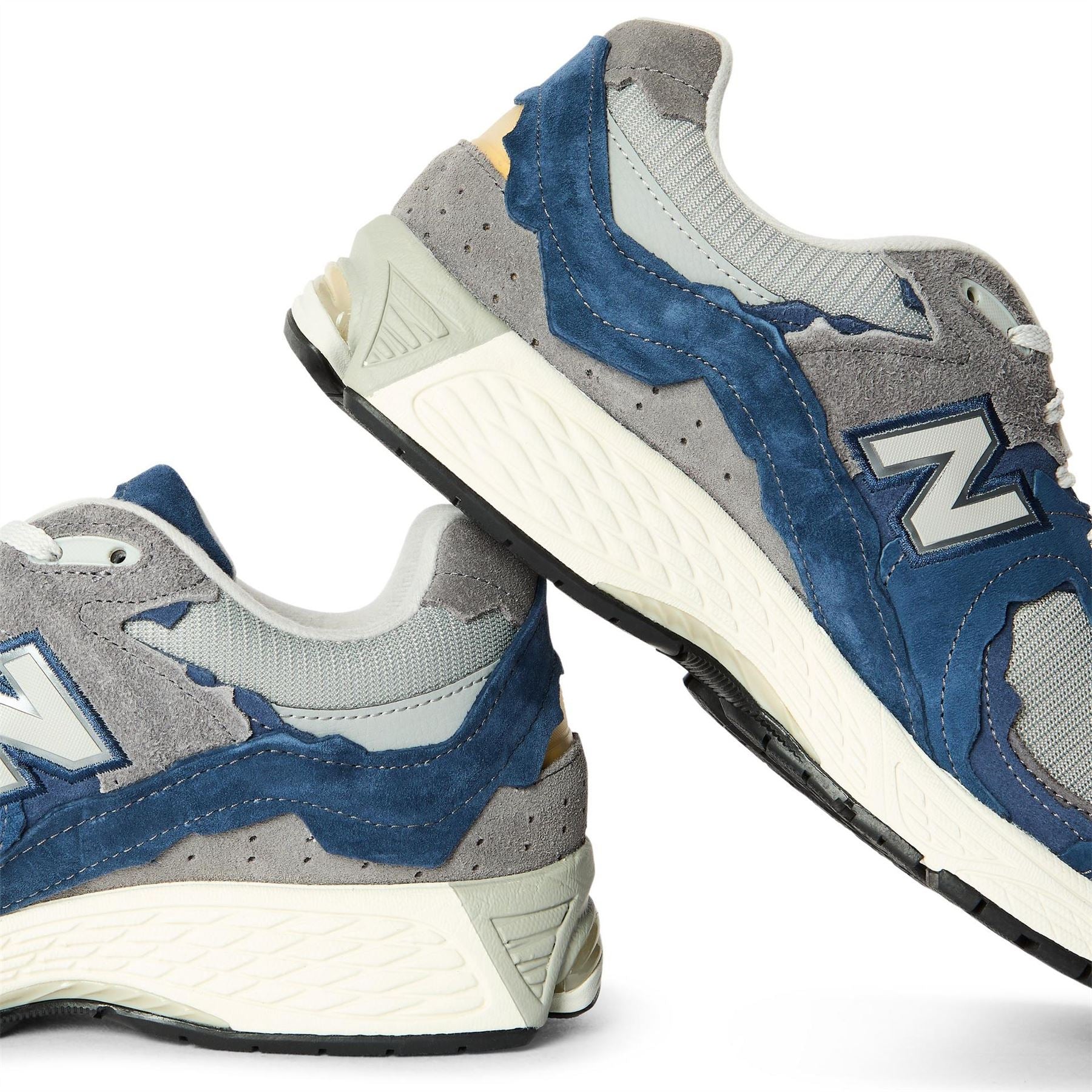 New Balance Mens 2002r Protection Pack