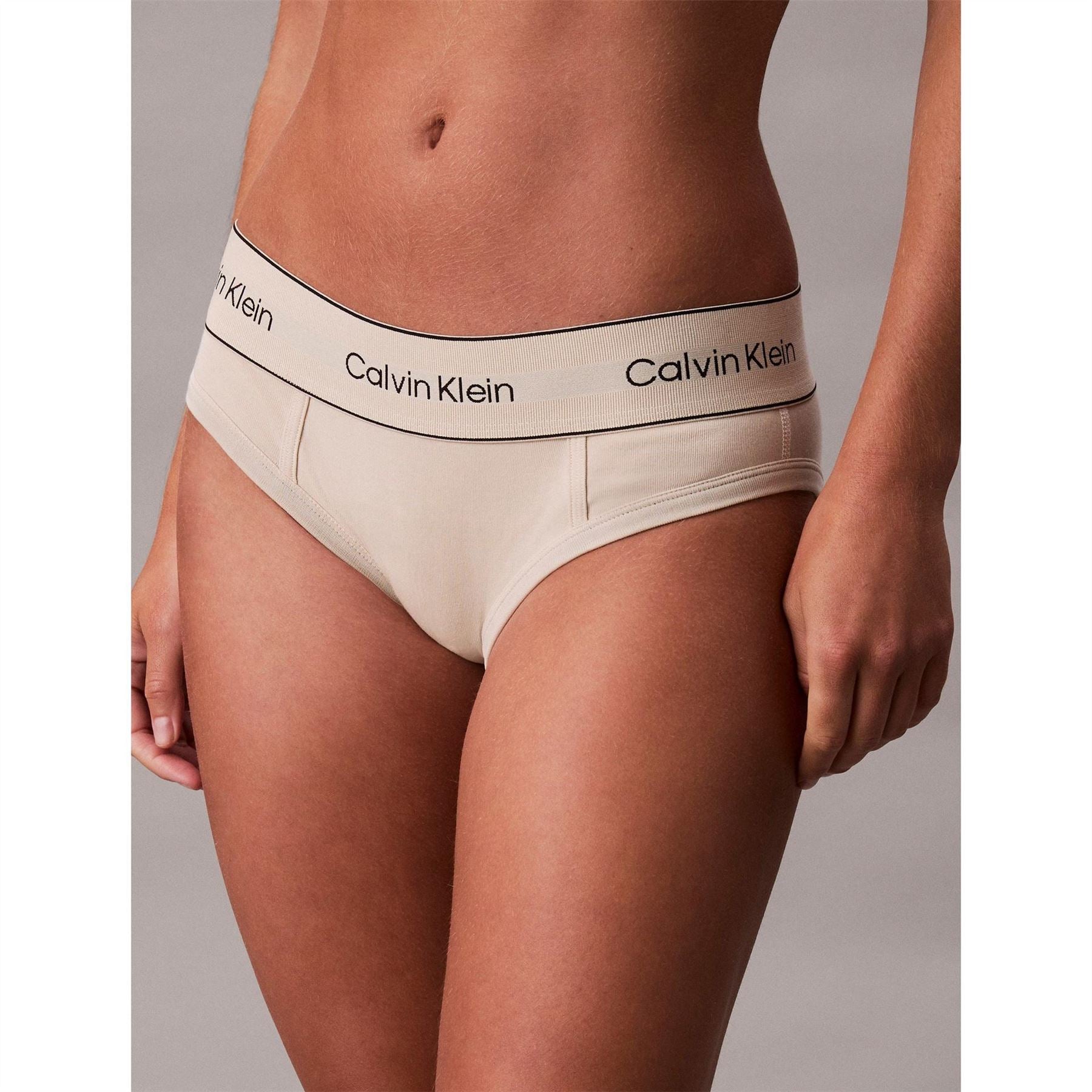 Calvin Klein Heritage Plain Design Hipster