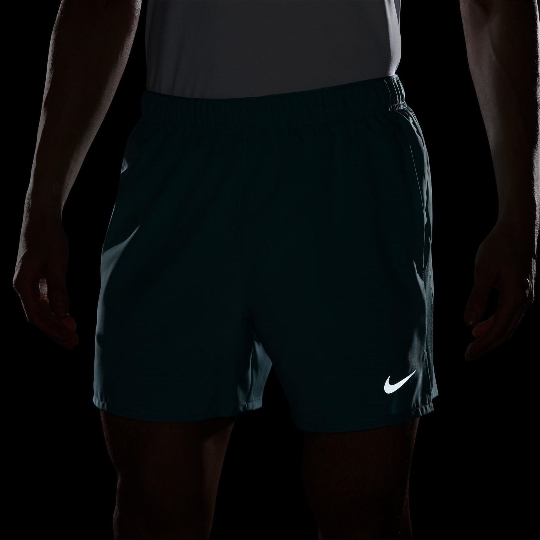 Nike Mens Dri Fit Challenger 5 Brief Lined Versatile Shorts