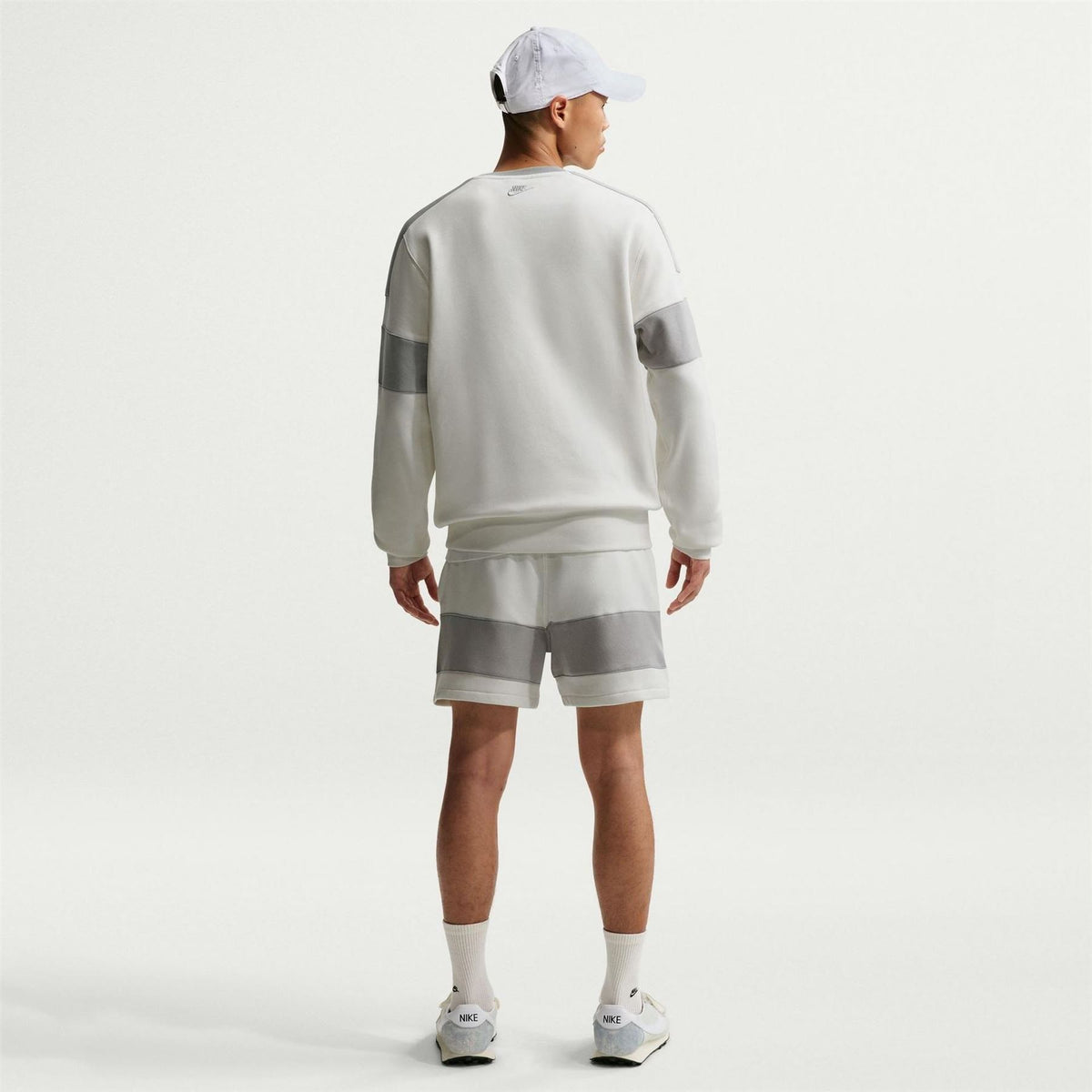 Nike Wordmark Back Neck Logo Crew Neck Long Sleeve Sweatshirt