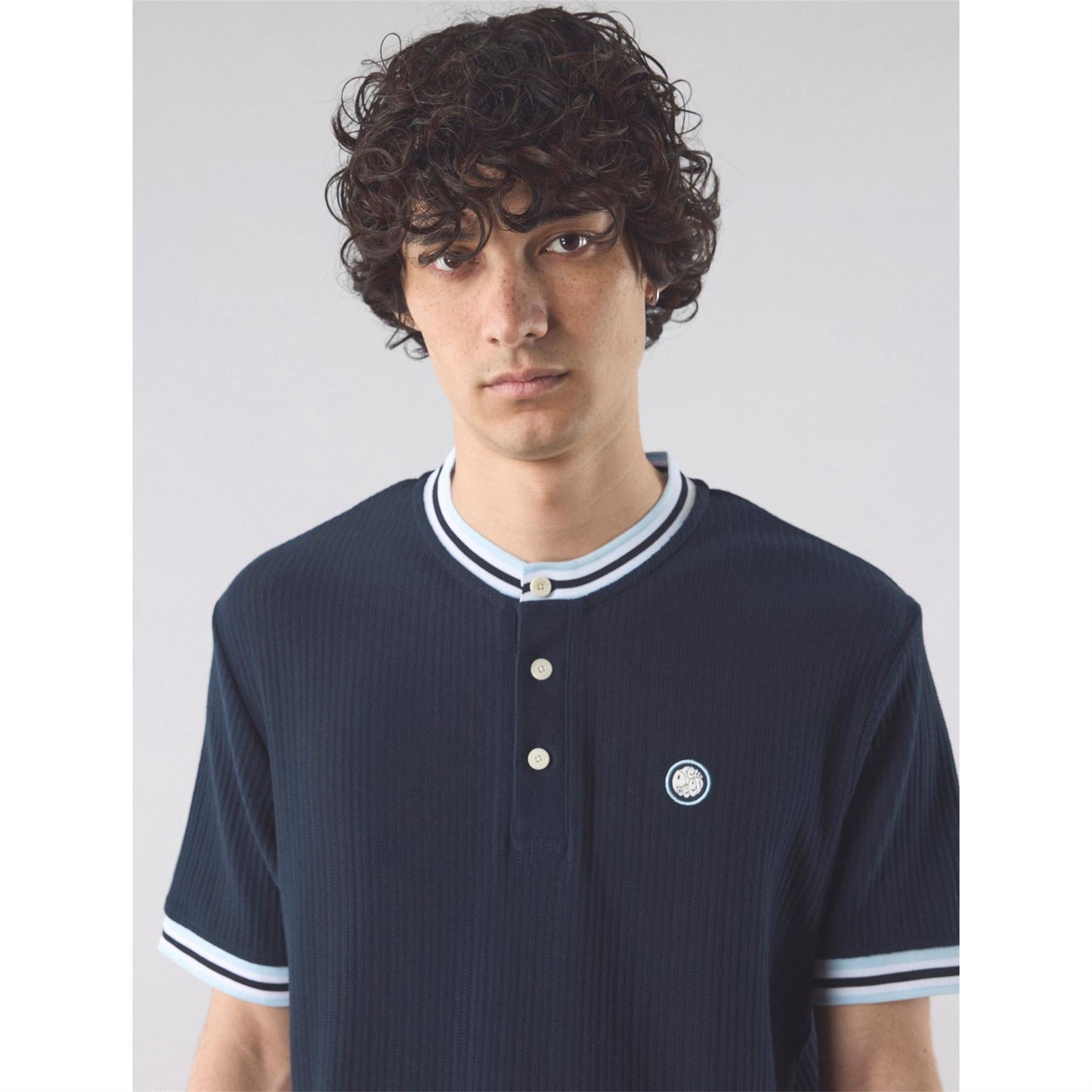 Pretty Green Pg Cressa Grandad Regular Fit T-Shirt