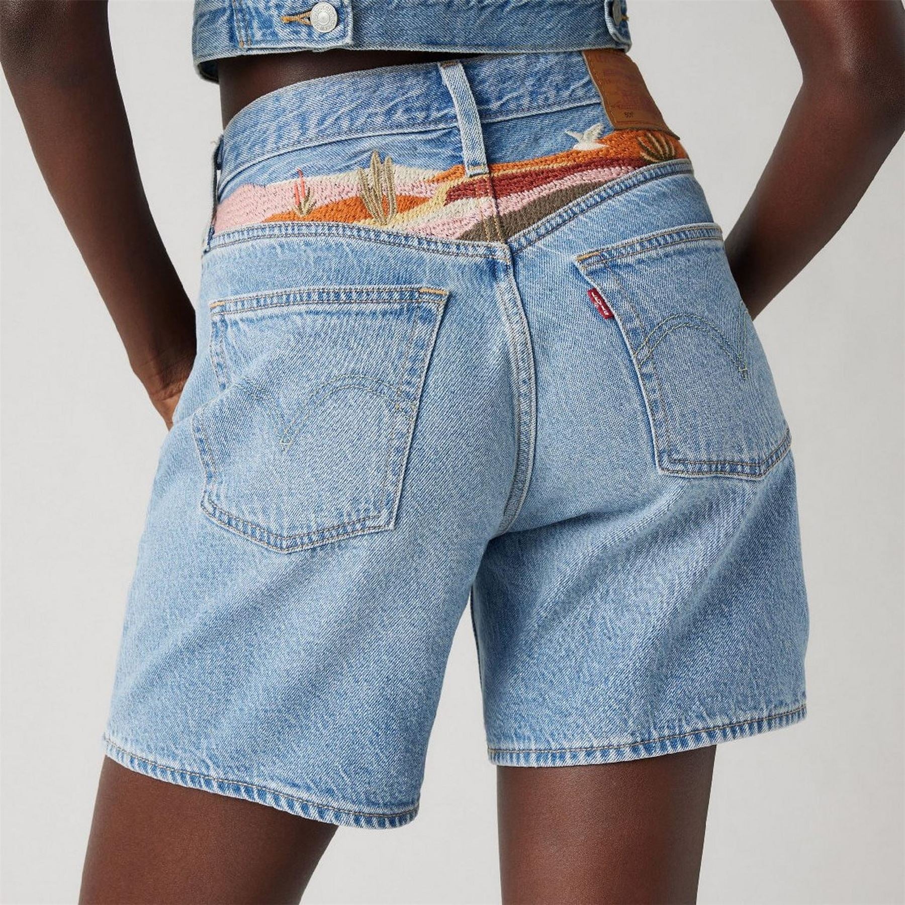 Levis 501 Mid Thigh Short Lunar Blac