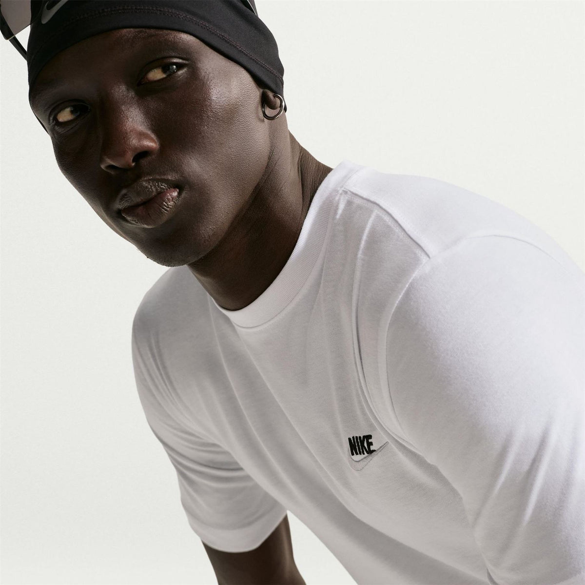Nike Mens Sportswear Club T-Shirt