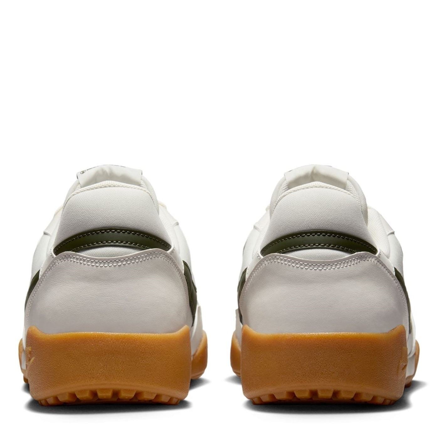 Nike Terra Manta SN54 Round Toe Low Top Sneakers