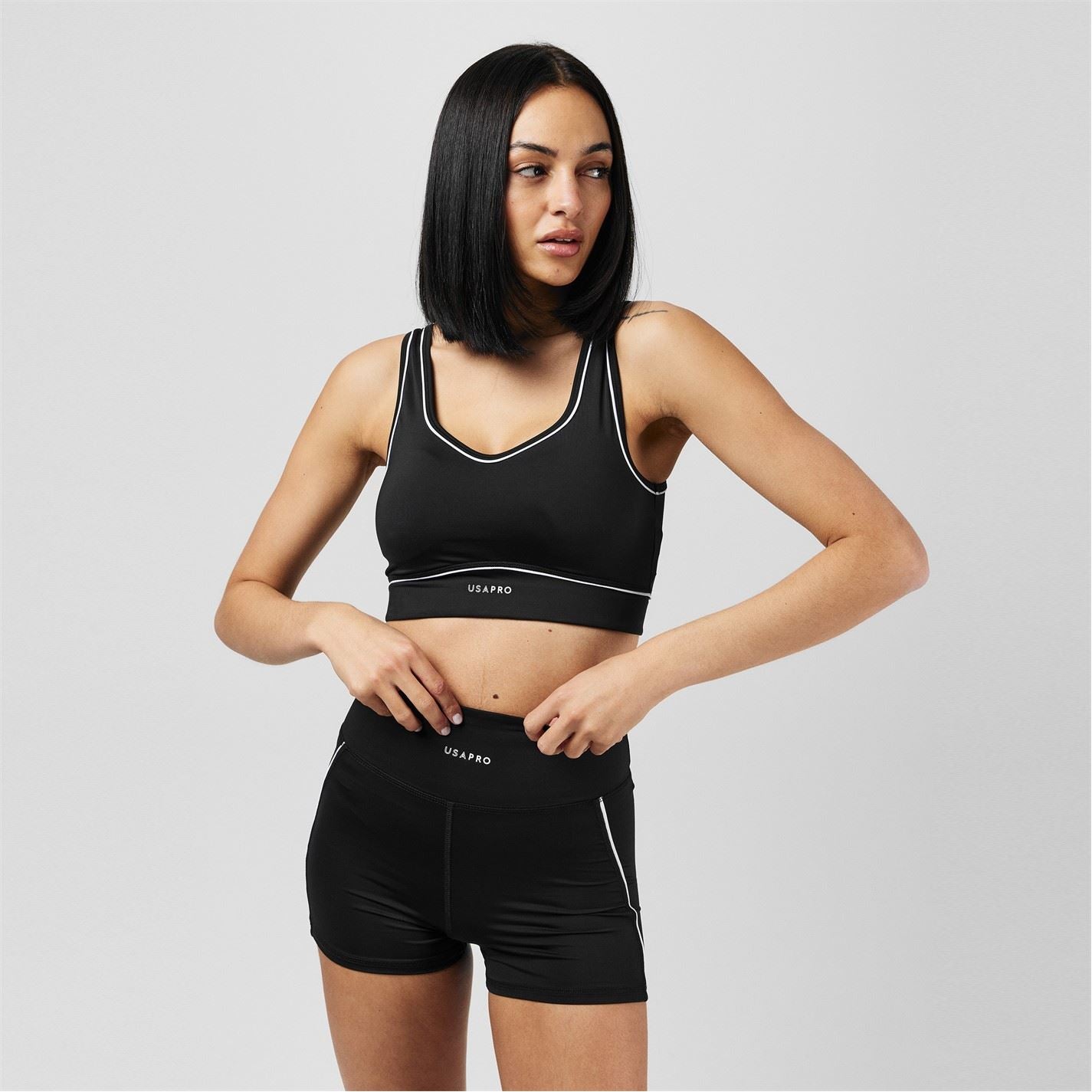 USA Pro Sophie Habboo Piping Cropped Snug Fit Bra