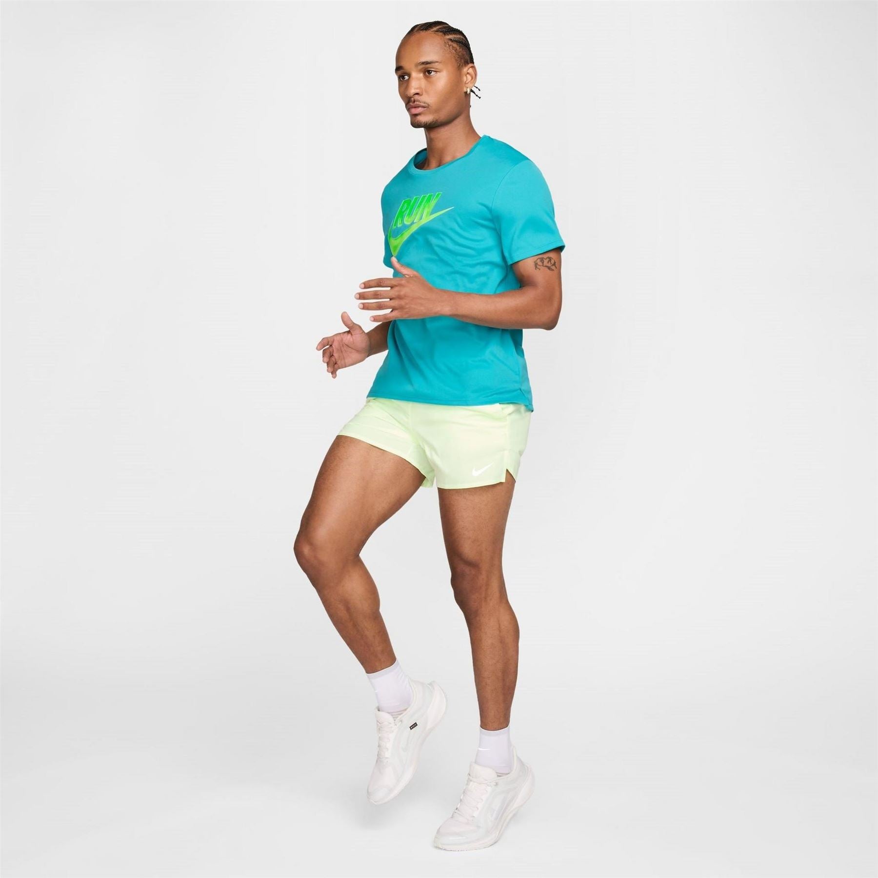 Nike Run Regular Fit Lettering Athletic Top
