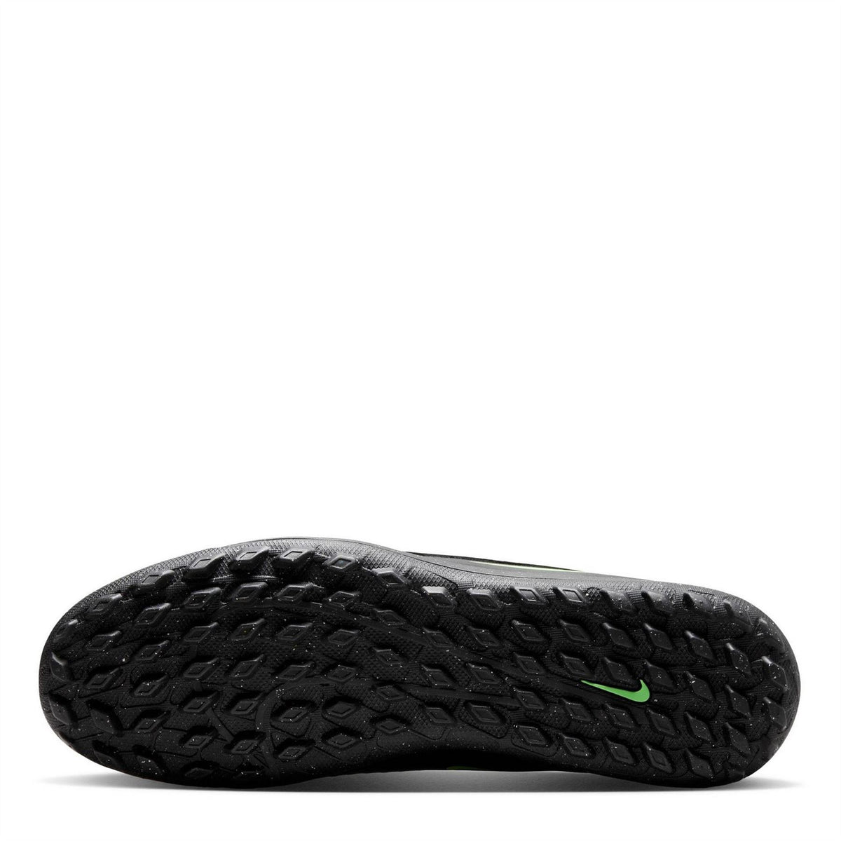 Nike Phantom 6 Low Club Adults Astro Turf Football Boots