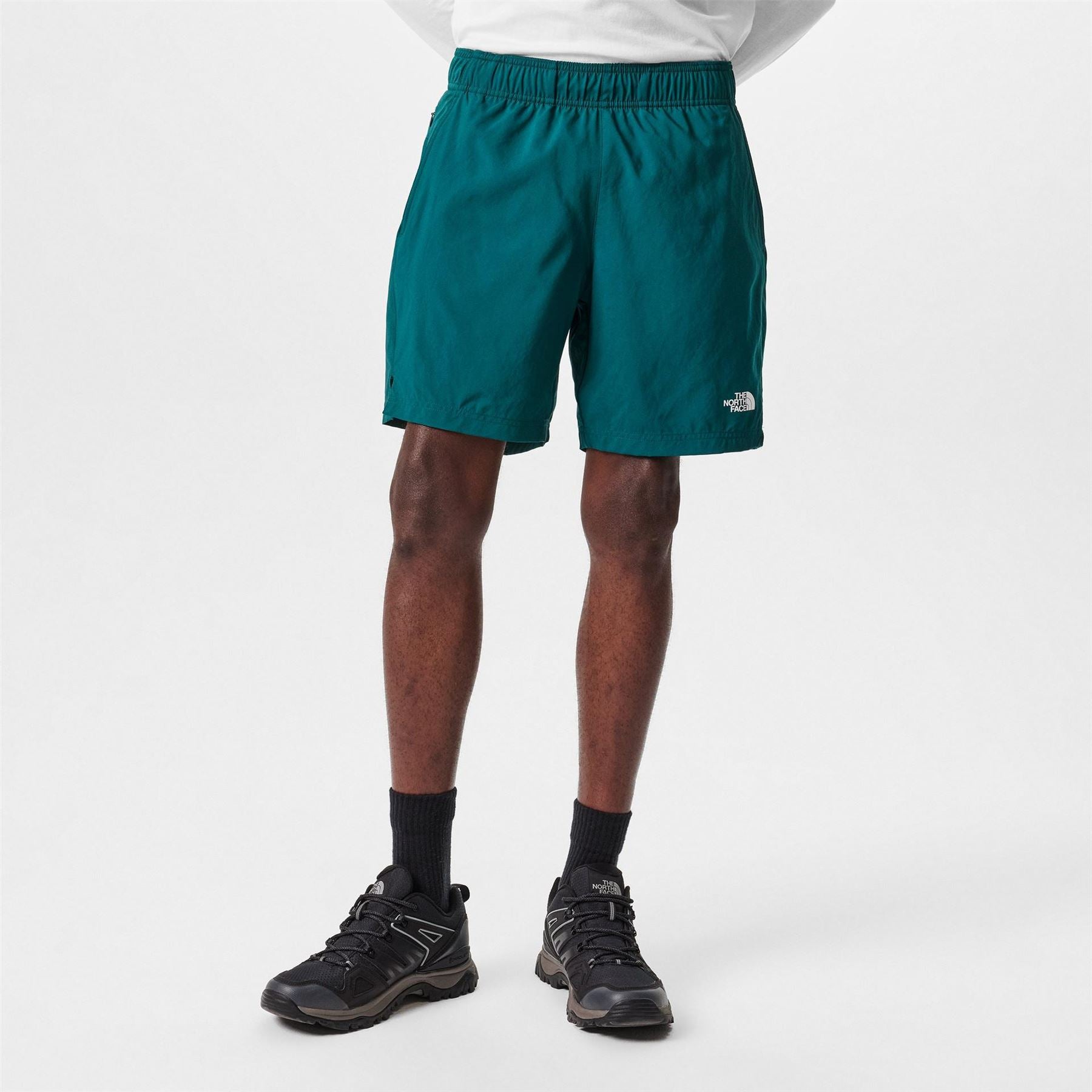 The North Face 247 Woven Shorts