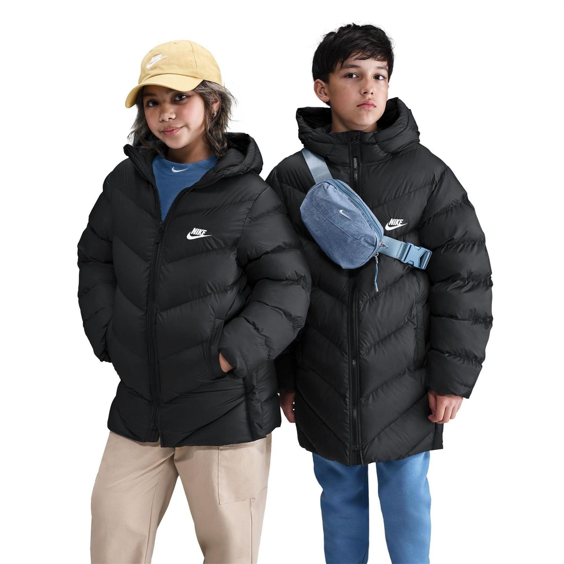 Nike Solid Patterned Hooded Zipped Pocket Puffer Jacket