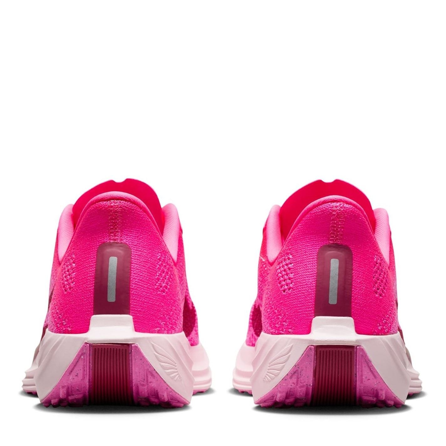 Nike Womens Pegasus Plus Running Shoes