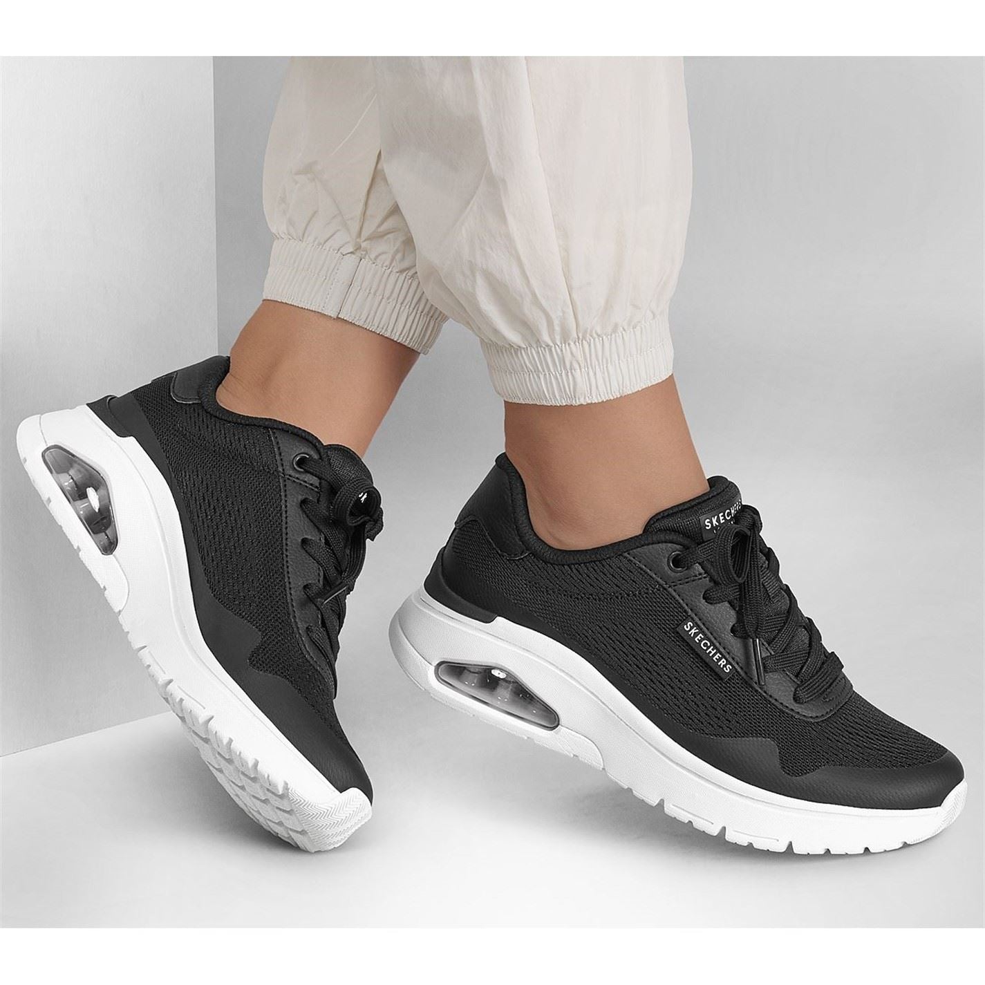 Skechers Womens Hot Melt  And  Mesh Fashion Sneaker Runners
