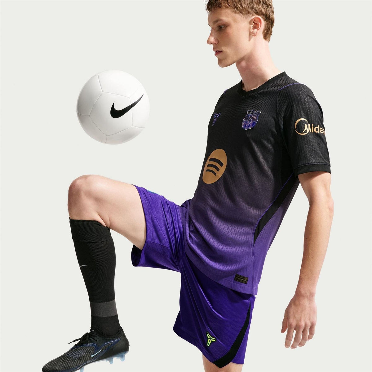 Nike Mens Barcelona Authentic Away Shirt 2026 27