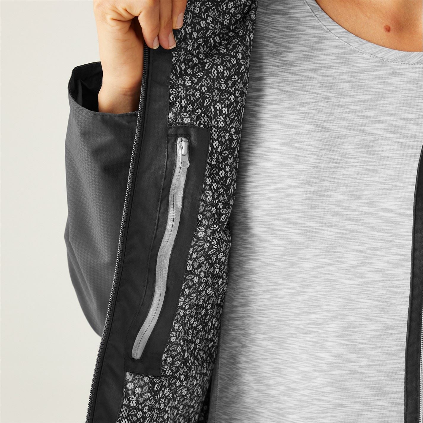 Regatta Hamara Hooded Regular Fit Jacket