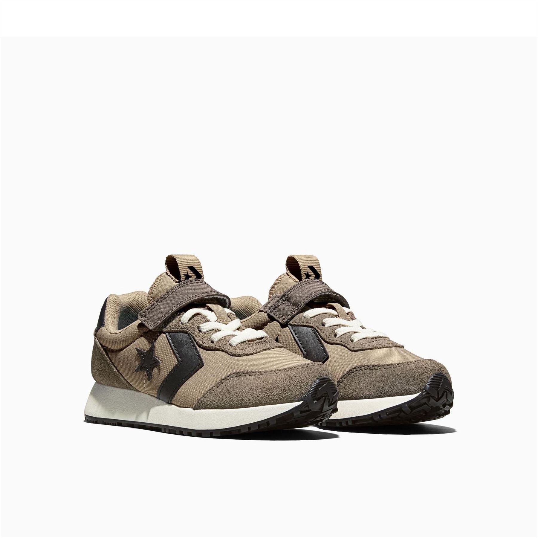 Converse Omega Trainer Easy On Low Top Trainers