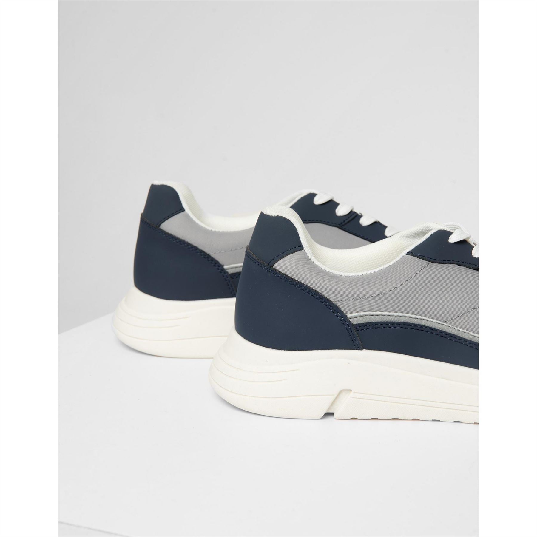 Threadbare Ariba Trainer Casual Low Top Trainers