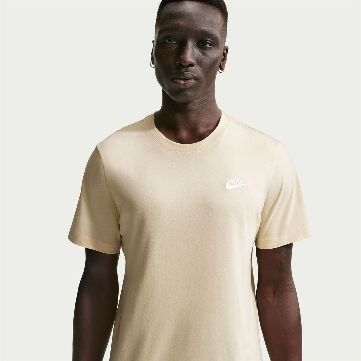 Nike Mens Sportswear Club T-Shirt