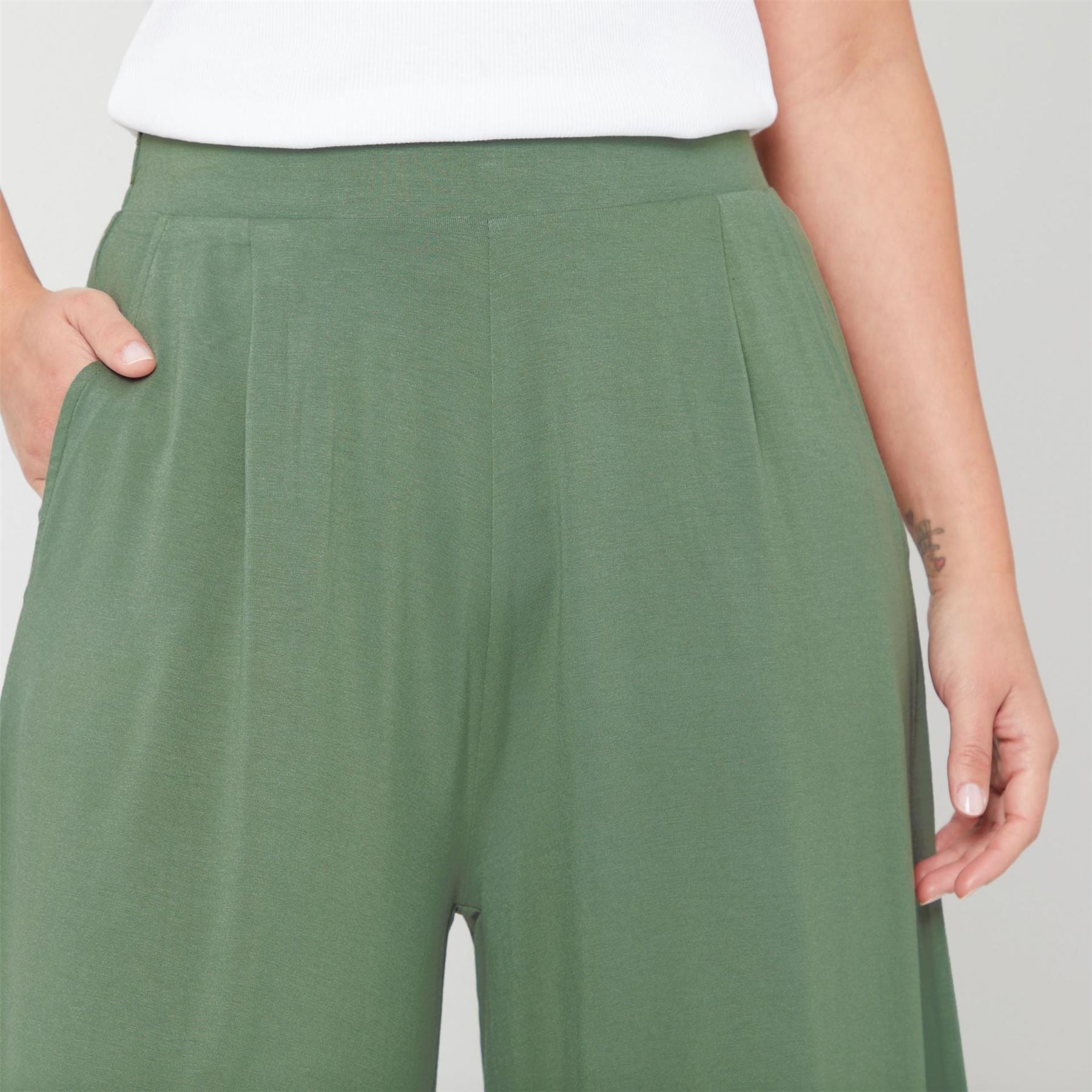 Be You Beyou Knee Length Fleece Jogger Shorts