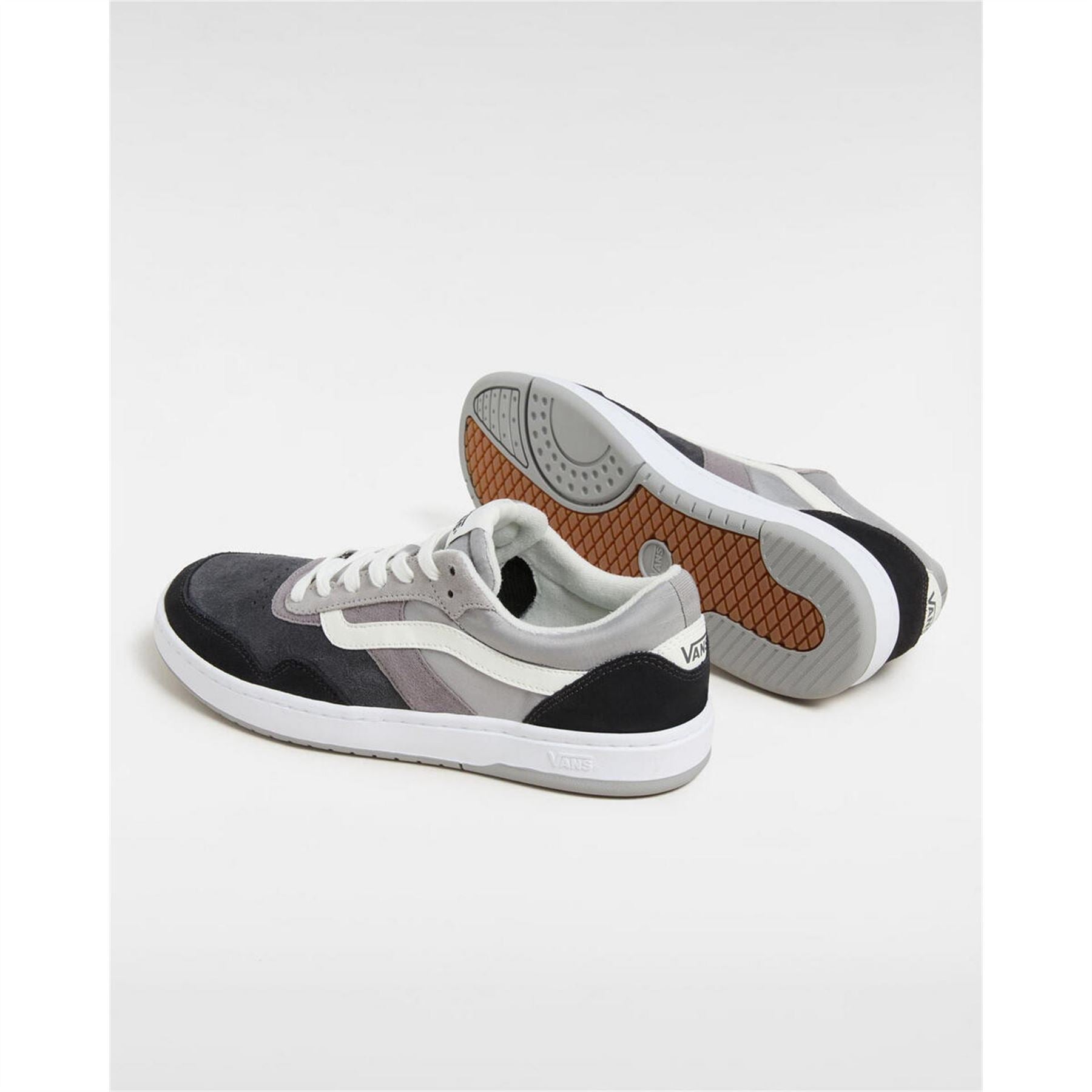 Vans Cruze 3.0 Round Toe Flat Heel Court Shoes