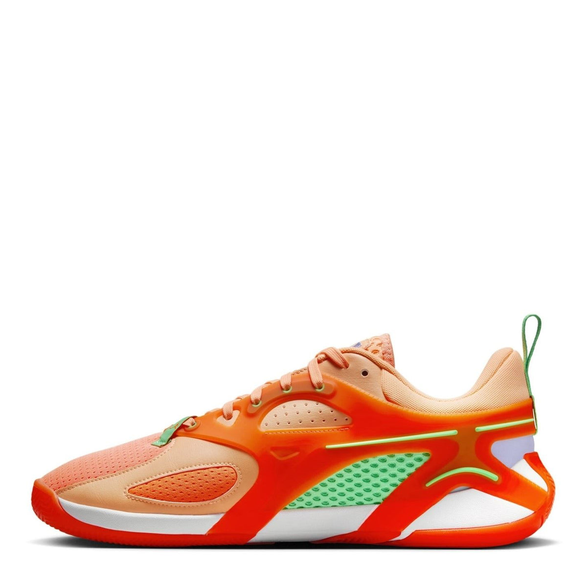 Nike Heir Basketball Low Top Lace-Up Sneakers