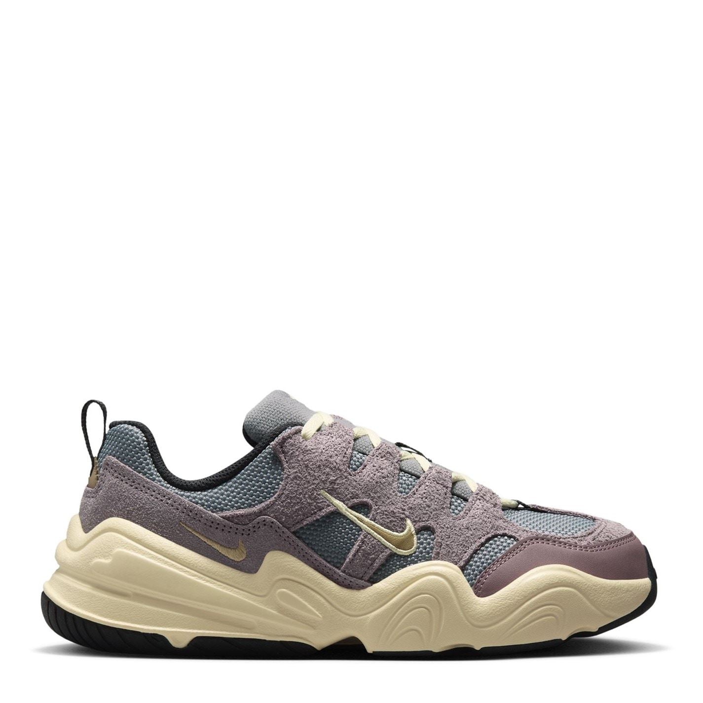 Nike Tech Hera Low Top Sneakers