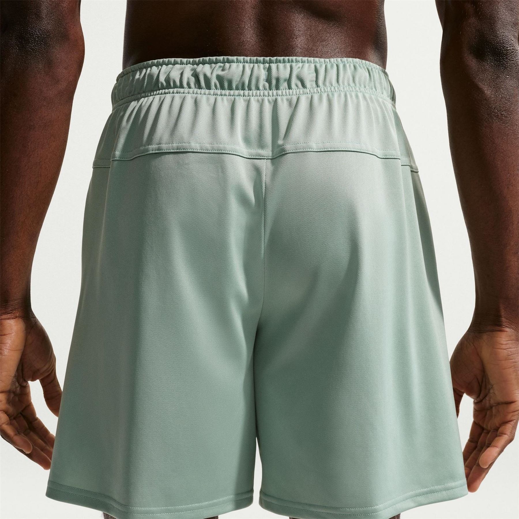 Nike Mens Dri Fit Totality 7 Unlined Knit Fitness Shorts