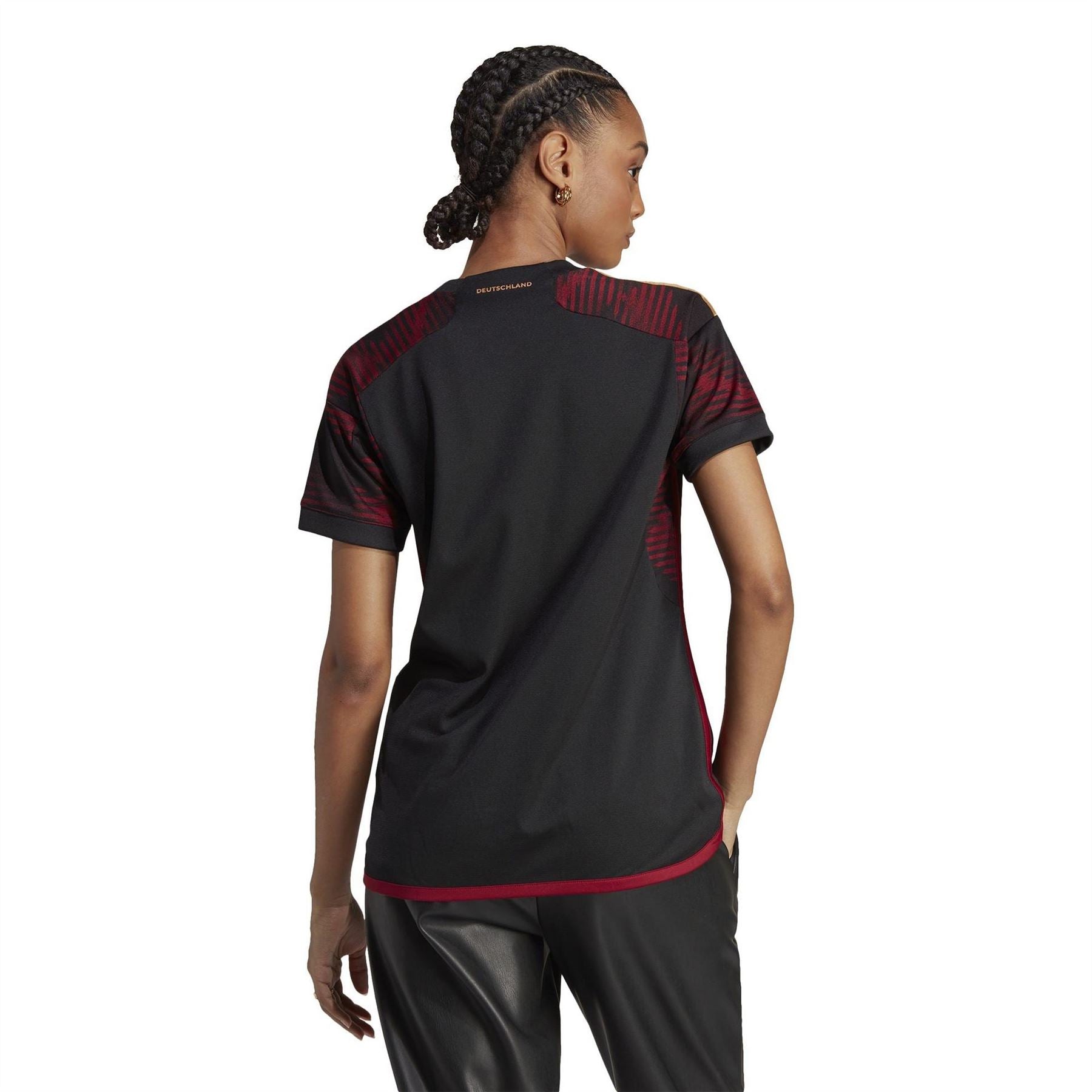 adidas FC Bayern V-Neck Regular Fit T-Shirt