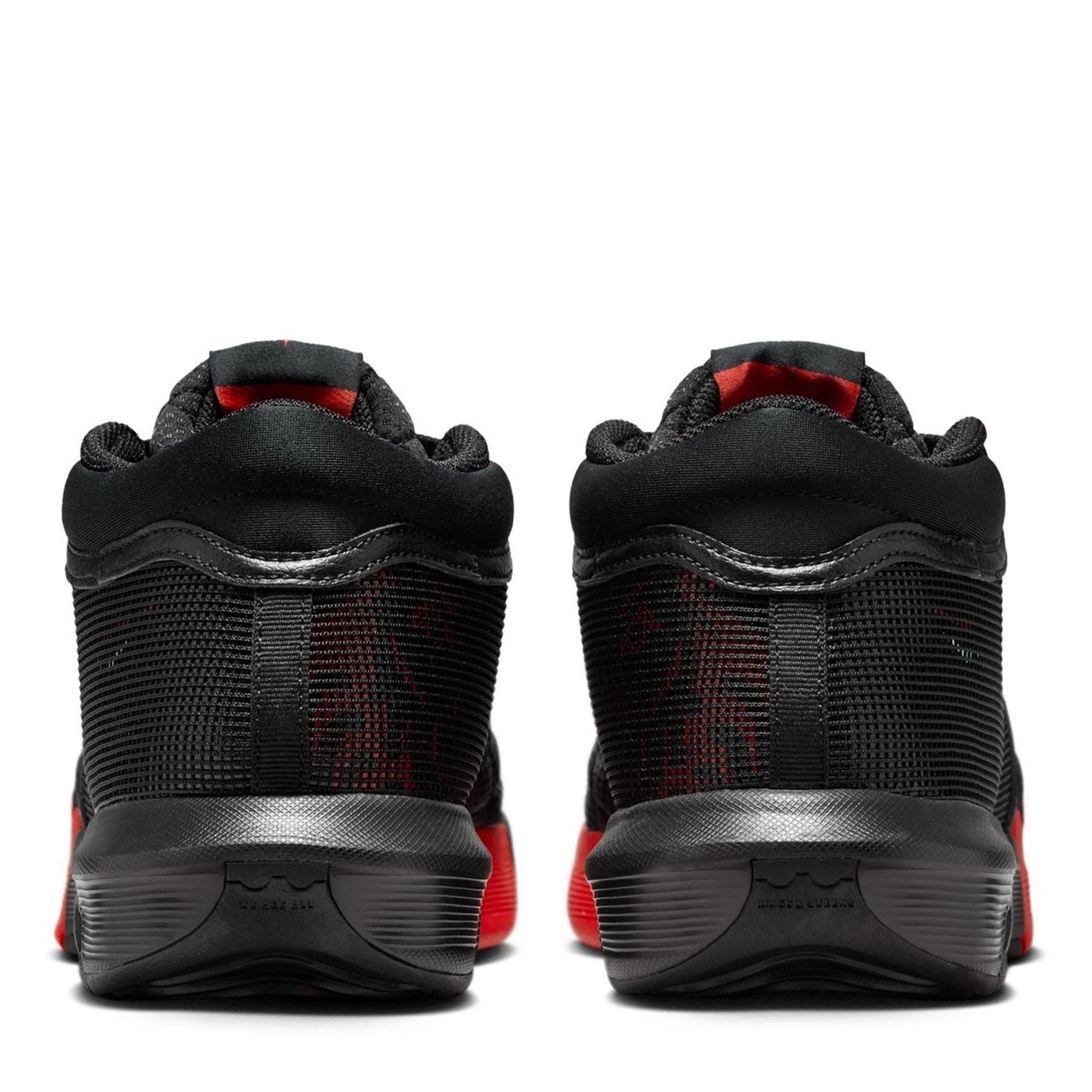 Nike Witness 8 Mid Top Basketball Sneakers