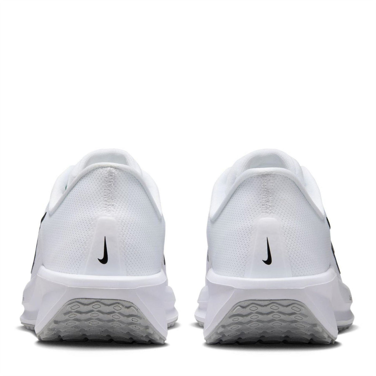 Nike Womens Quest 6 Road Running Shoes