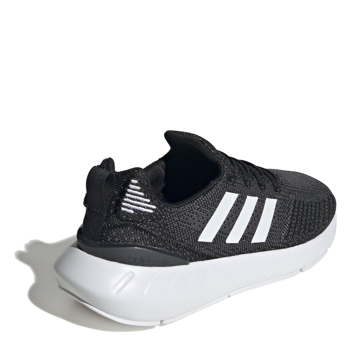 adidas Swift Run 22 Low Top Sneakers