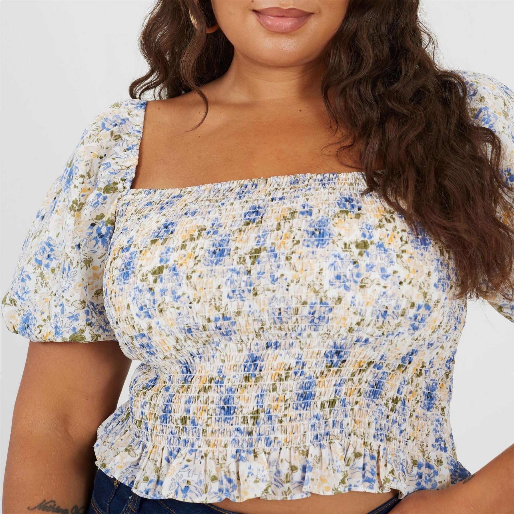 Brave Soul Womens Plus Size Puff Sleeve Top With Ruched And Tie Details.