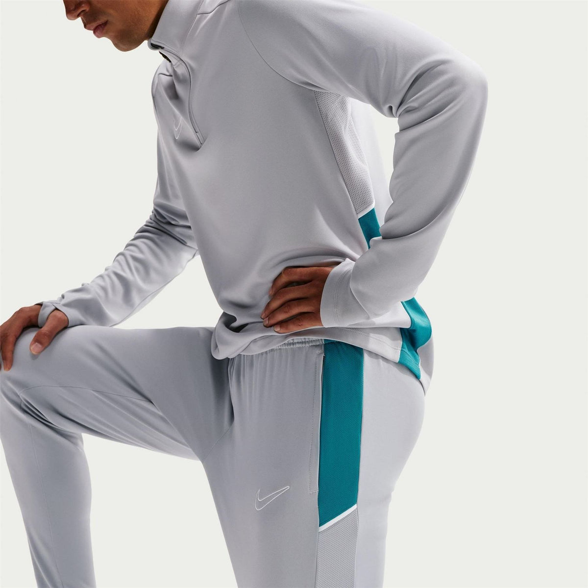 Nike Mens Dri Fit Academy Zippered Football Pants