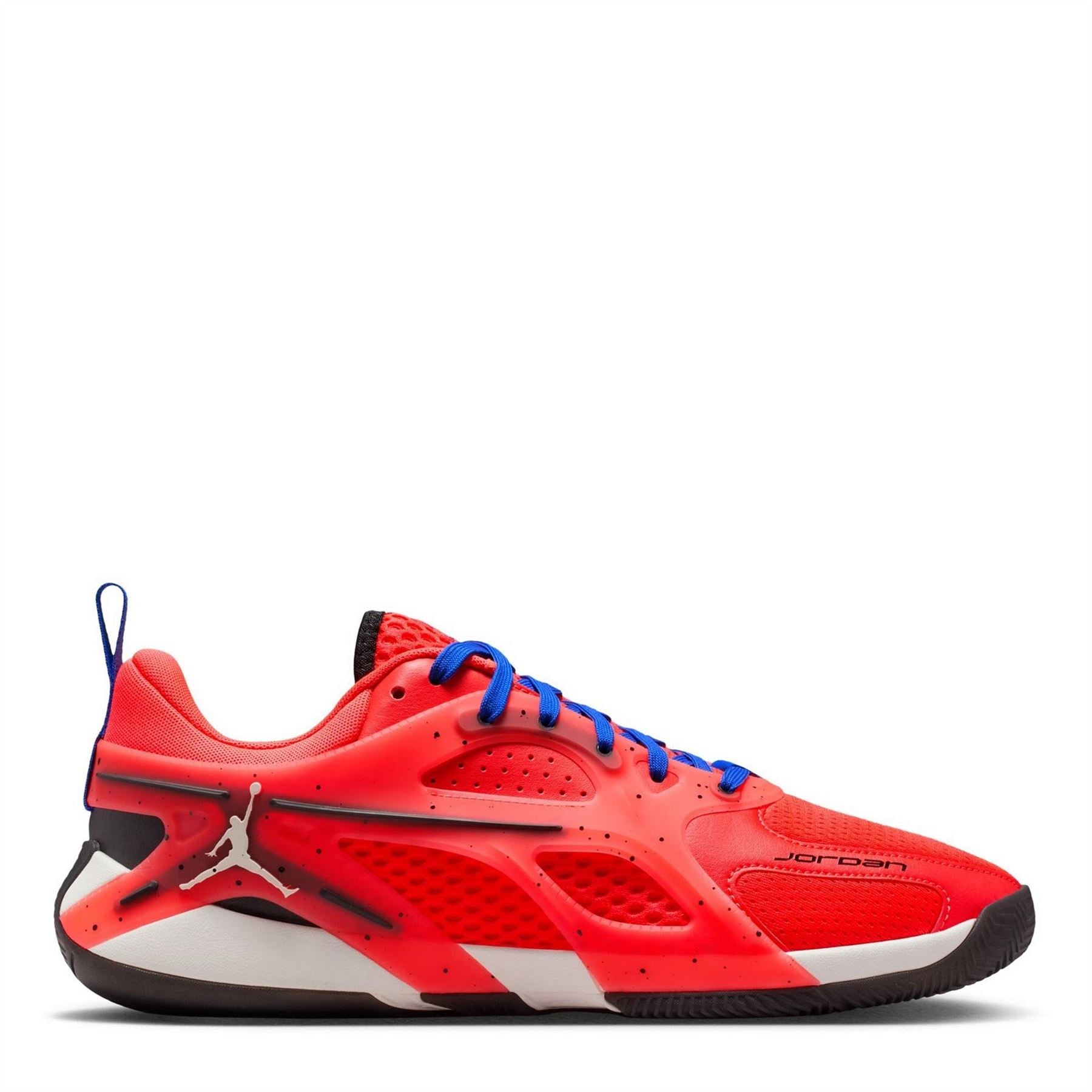 Nike Heir Basketball Low Top Lace-Up Sneakers