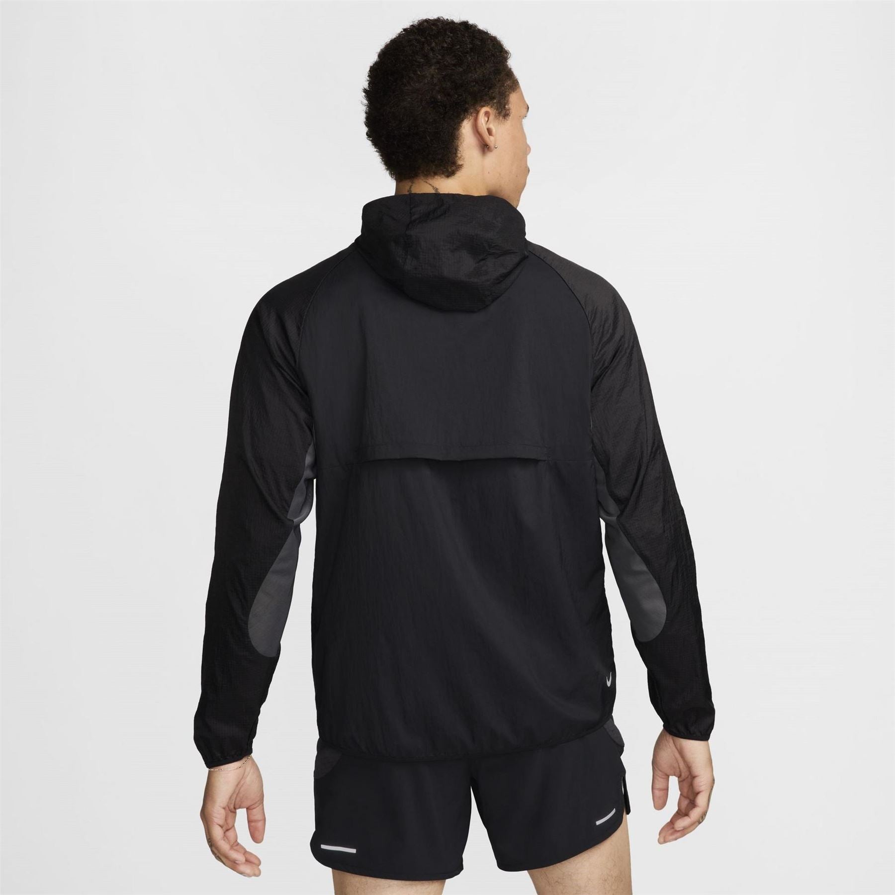 Nike Trail Solid Patterned Hooded Running Jacket