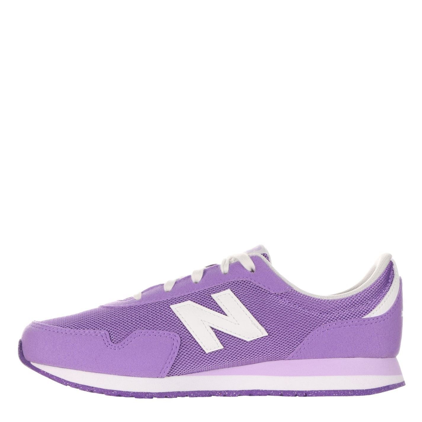 New Balance Round Toe Flat Heel Low Top Sneakers