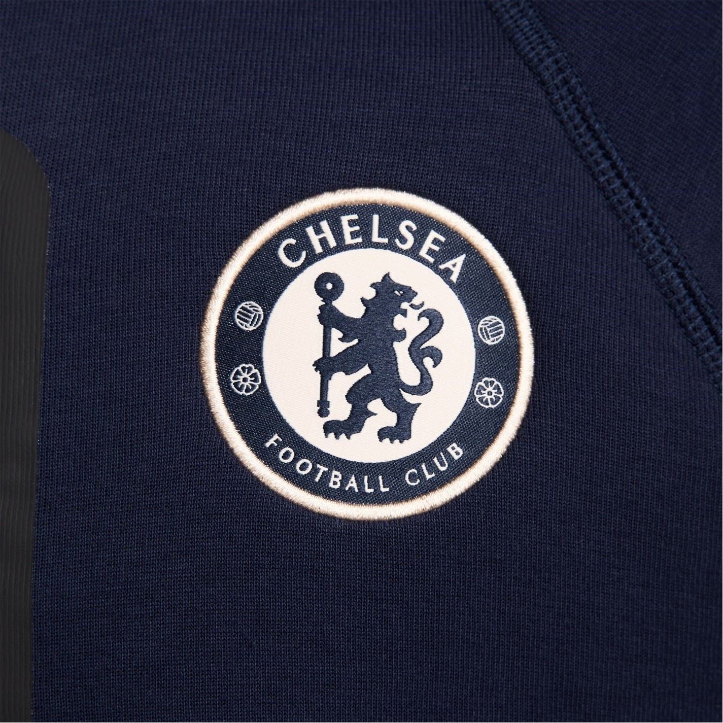 Nike Cfc Nsw Tch Track Regular Fit Jacket