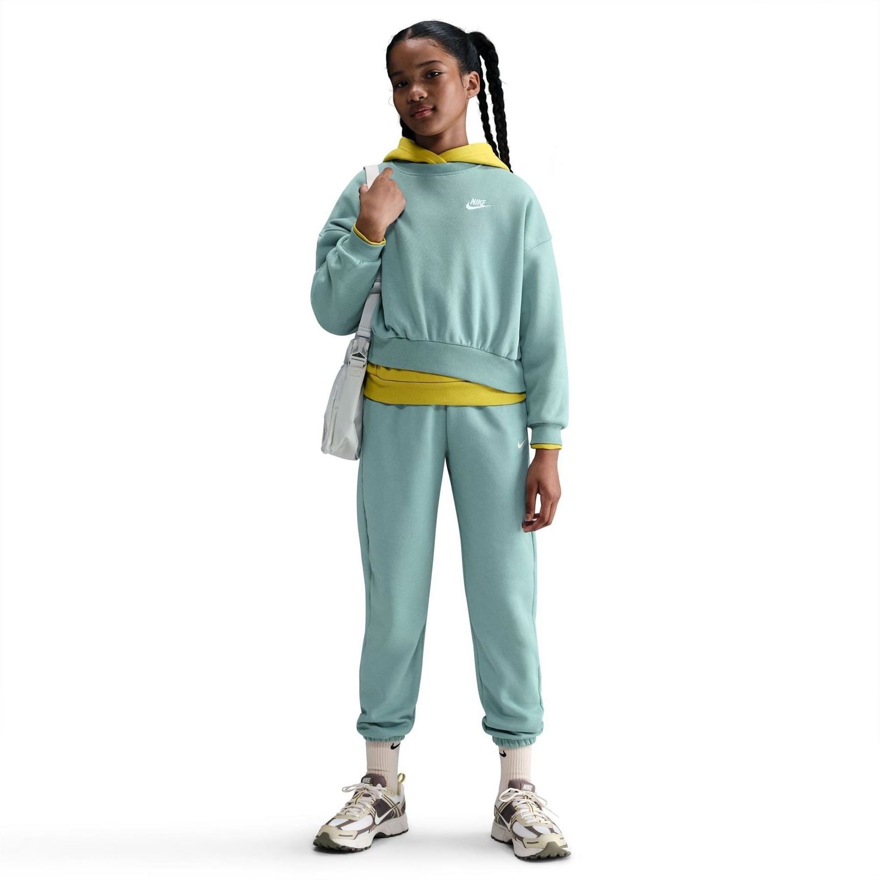 Nike Club Fleece Big Kids (girls) Boxy Crewneck Sweatshirt