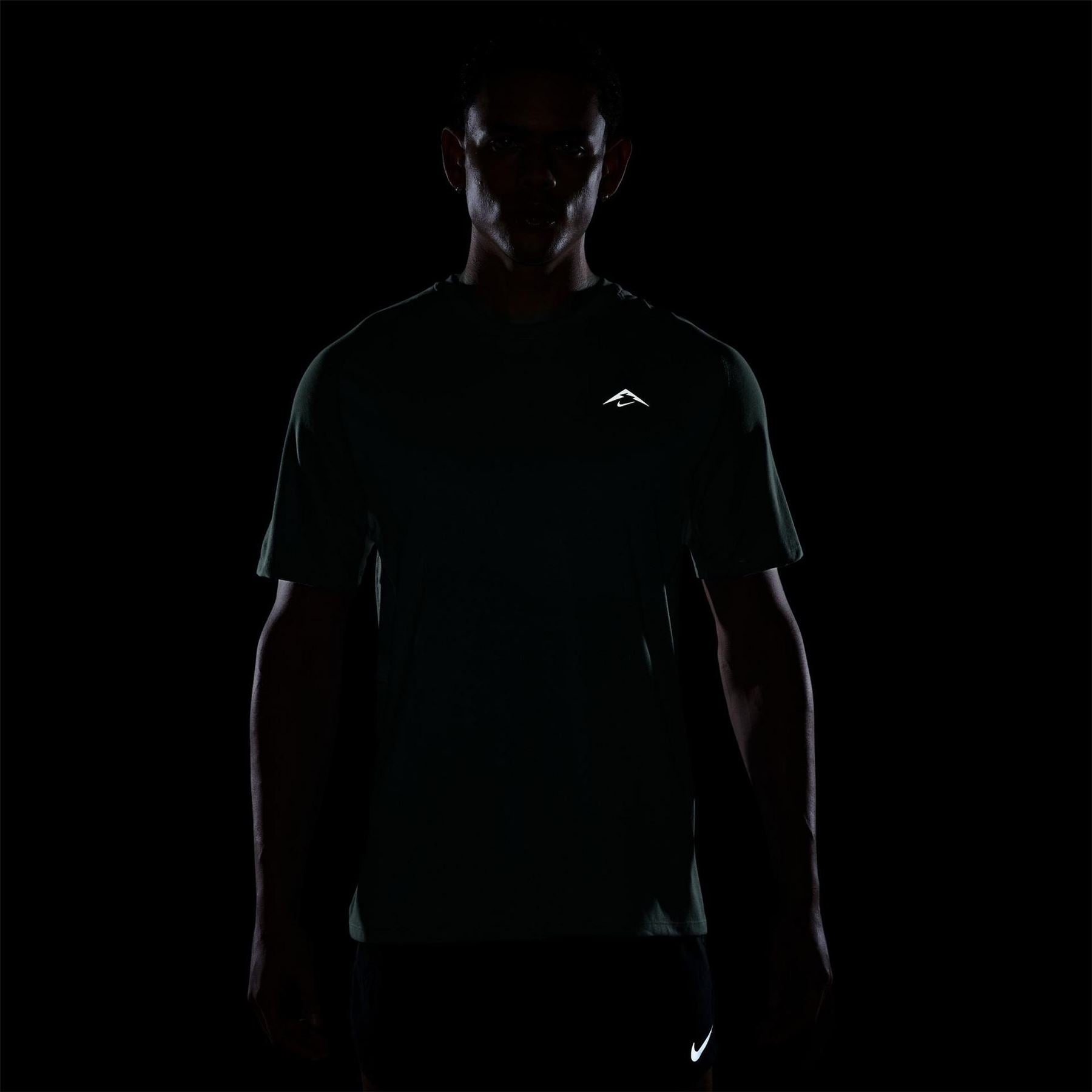 Nike Solar Stitched Detail Crew Neck Short Sleeve Jersey T-Shirt