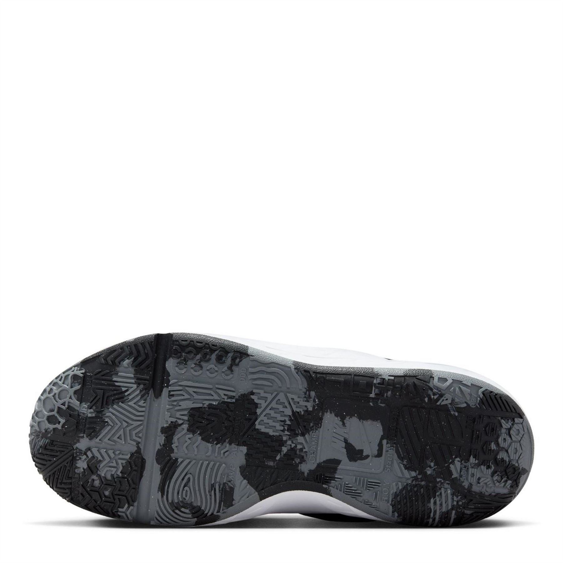 Nike Team Hustle D 12 Kids Basketball Shoes