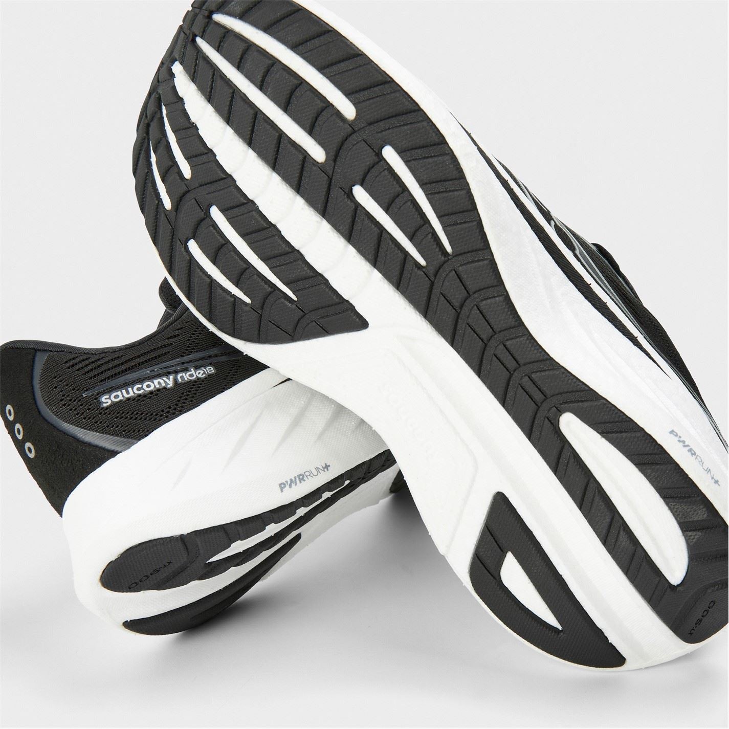 Saucony Ride 18 Low Top Road Shoes