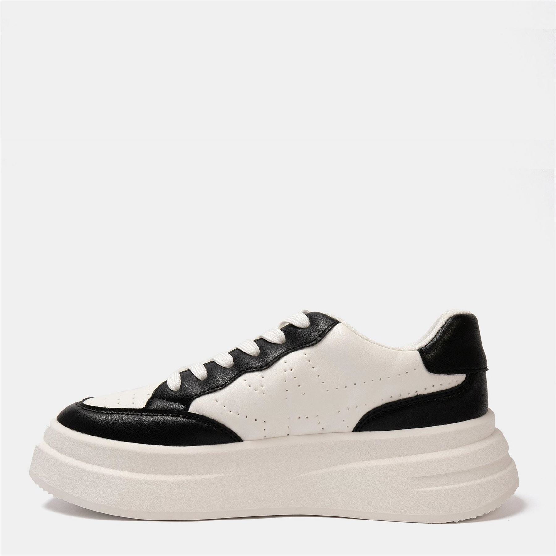 Kappa Ari Trainers