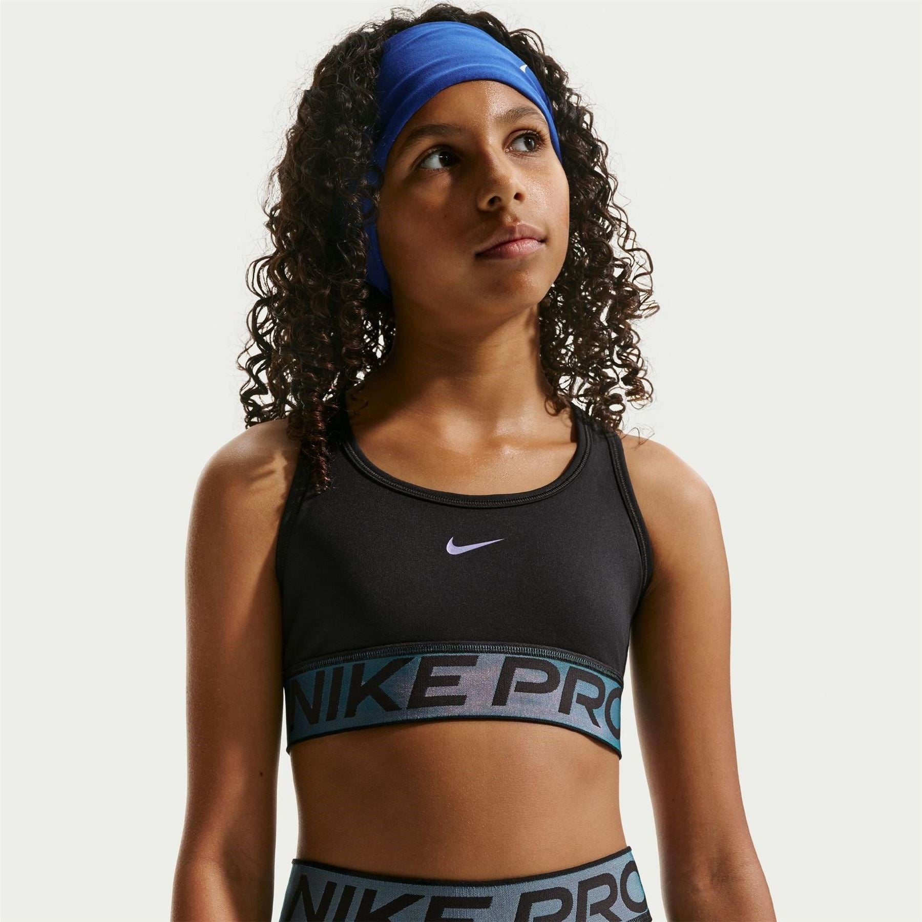 Nike Scoop Neck Snug Fit Sports Bra