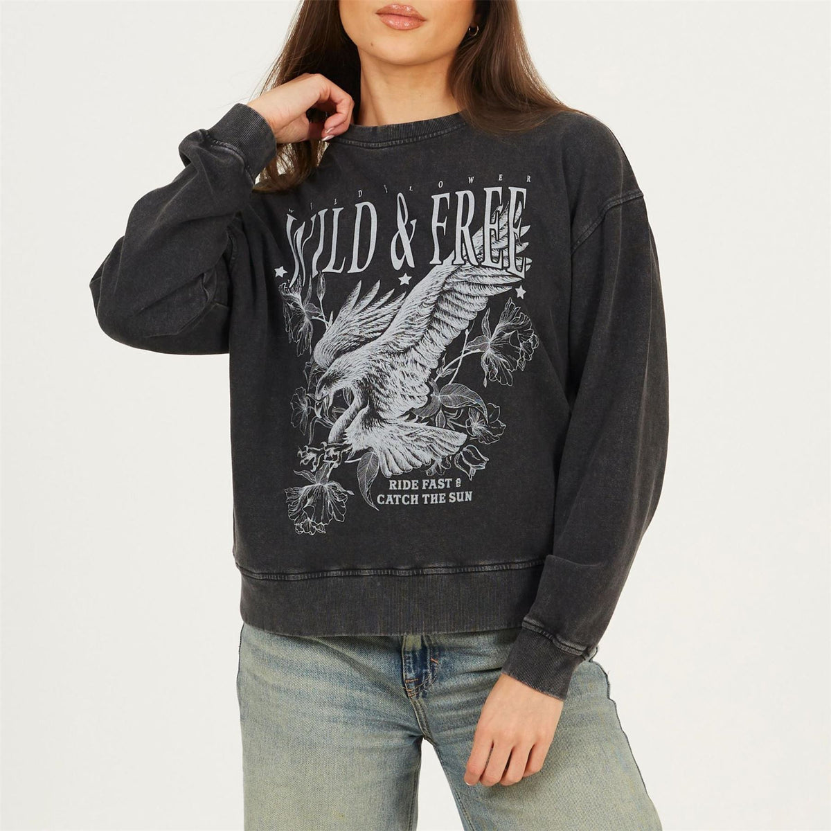 Brave Soul Womens Crew Neck Graphic Sweatshirt