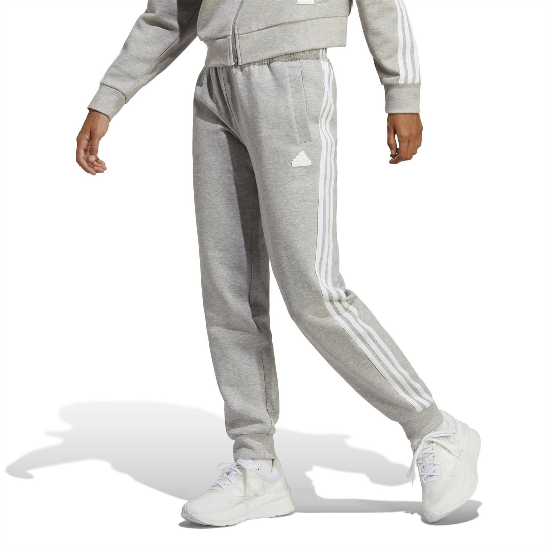 W Fleece Closed Cuff Joggers