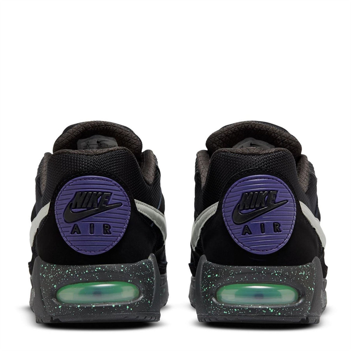 Nike Air Max Ivo Trainers