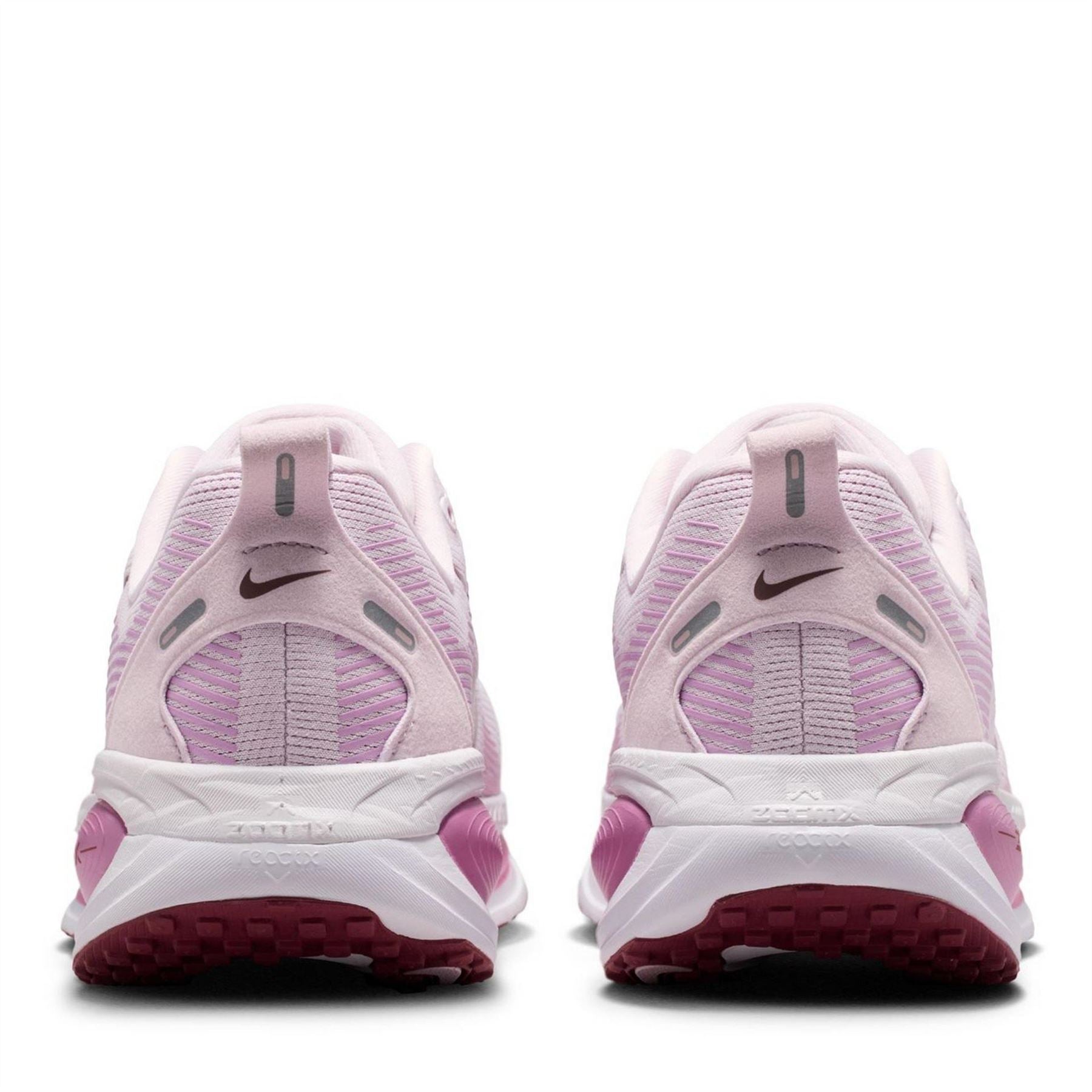 Nike Womens Vomero 18 Road Running Shoes