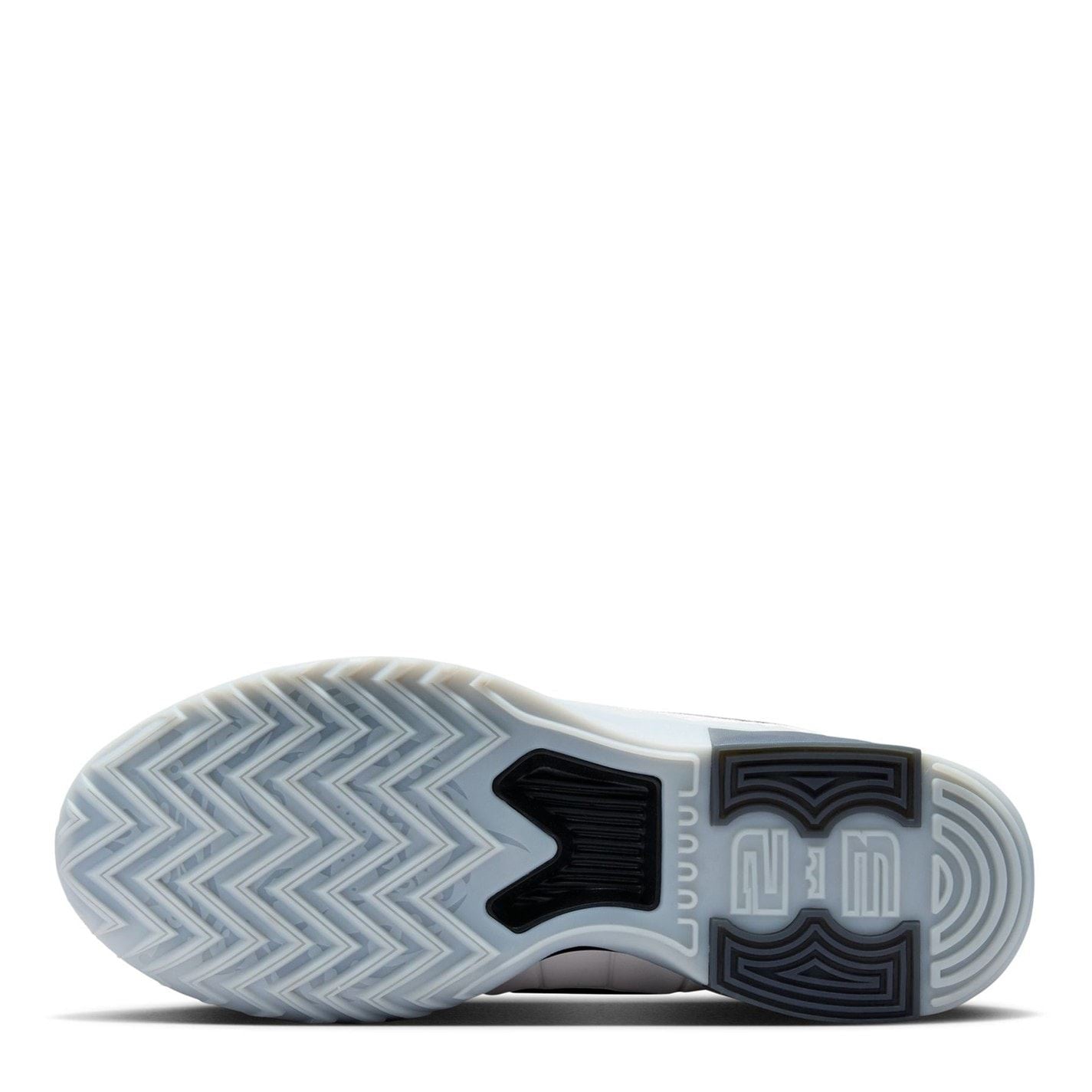 Nike Witness 9 Low Top Lace-Up Sneakers