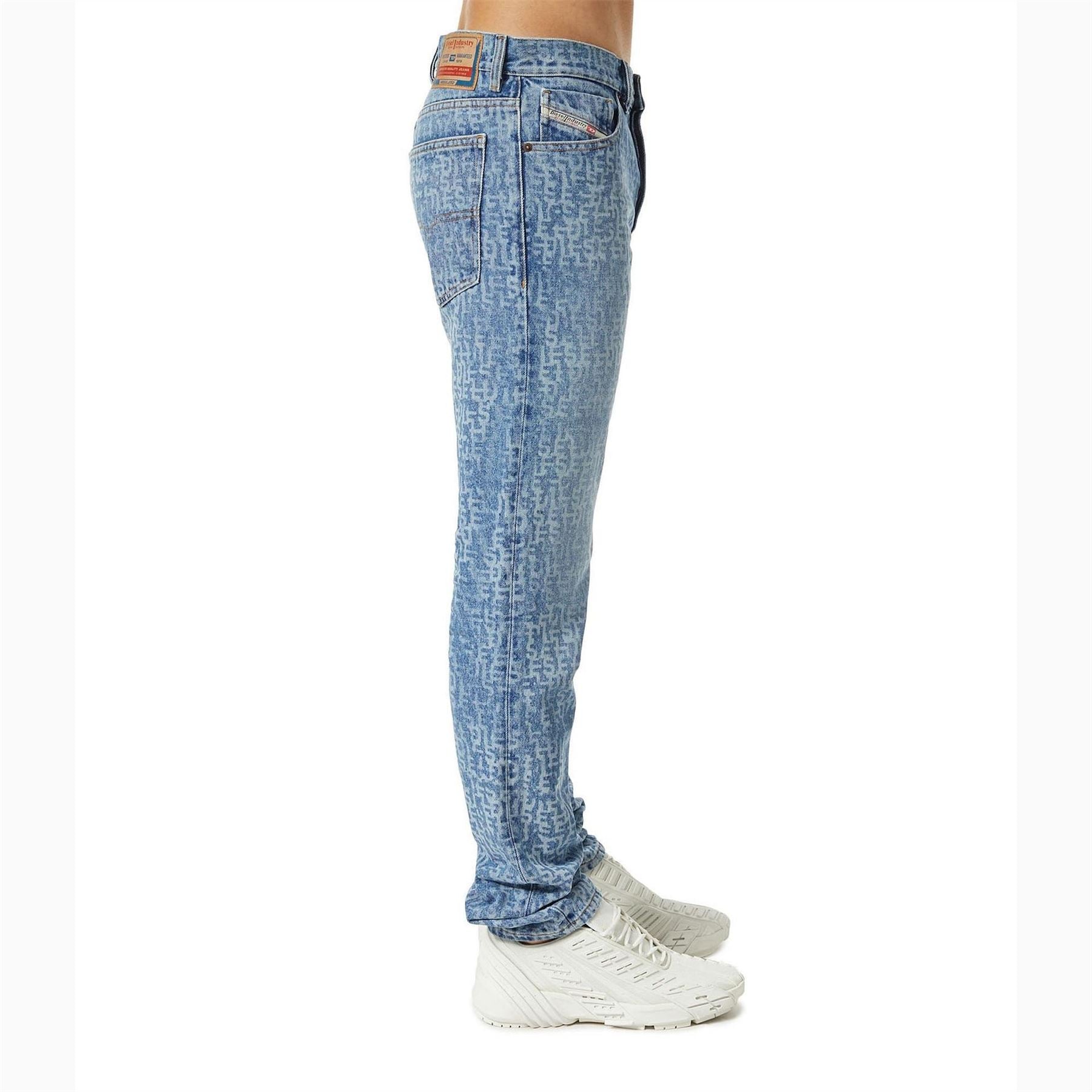 Diesel D Sark Straight Jeans